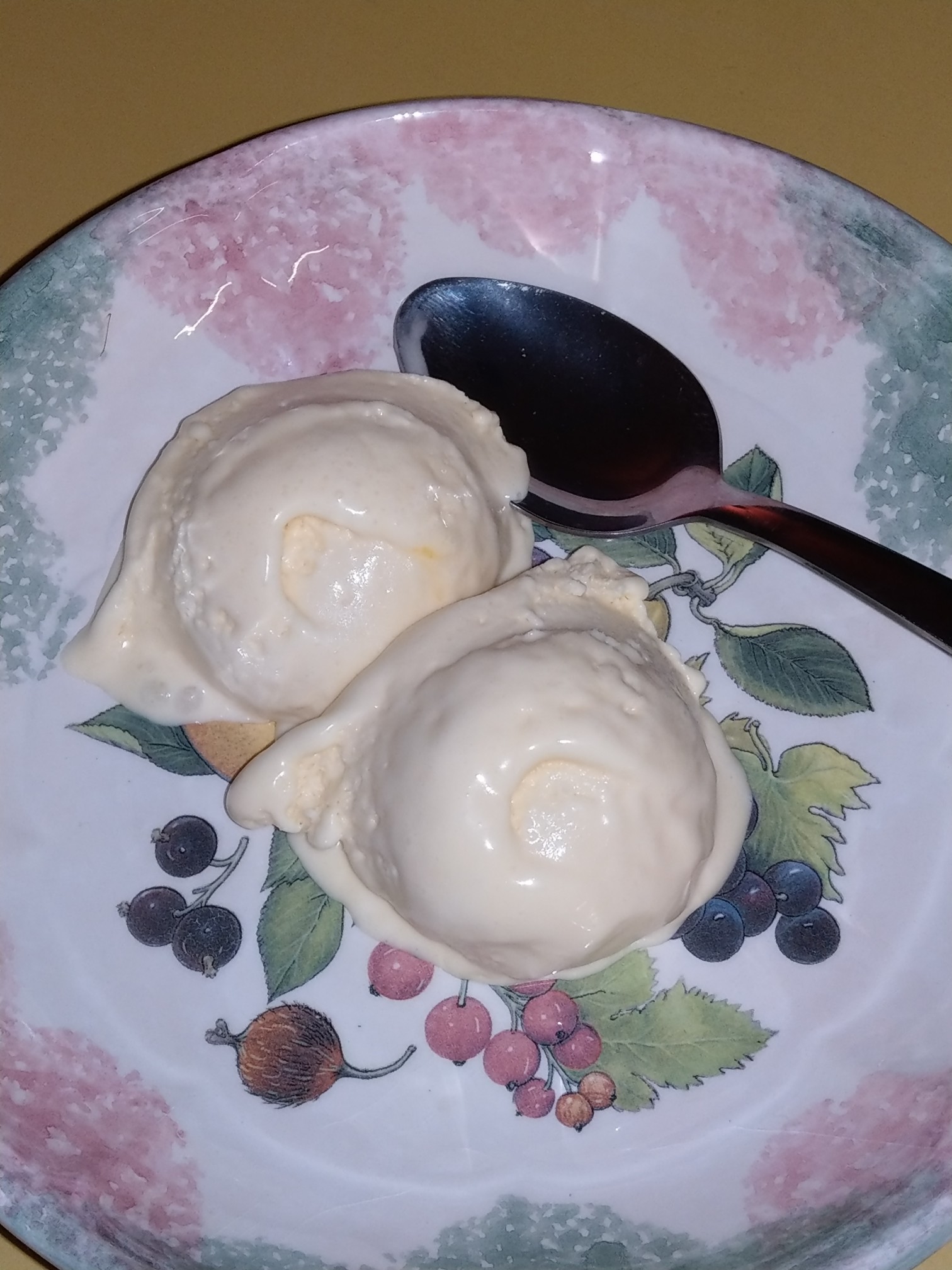 Creamy Rum Ice Cream 4