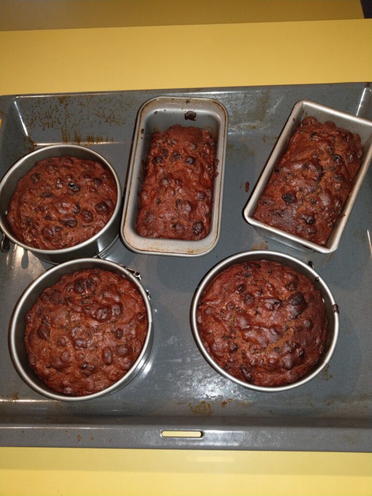 Homemade Christmas Gifts: Individually Wrapped Boiled Fruit Cakes 3
