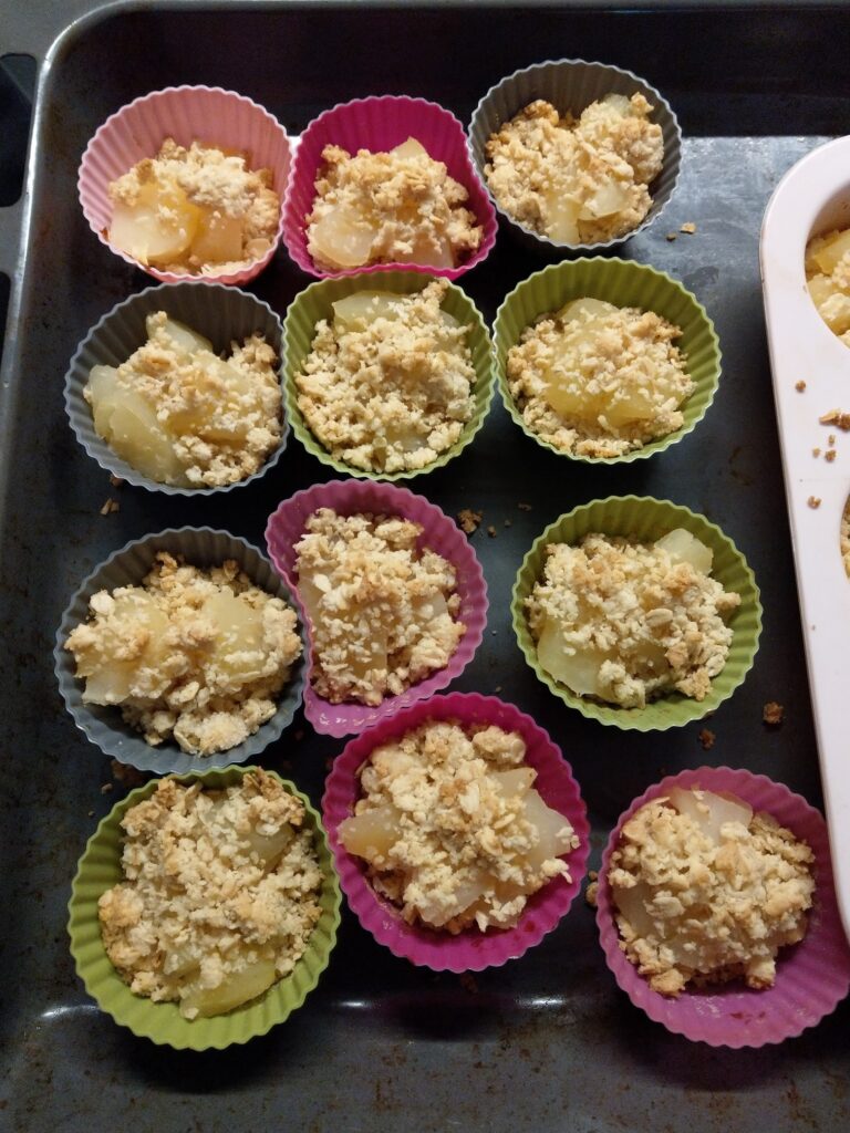 Cooking with Oils: Mini Apple Crumbles 2